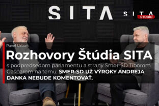Tibor Gašpar v rozhovore s Pavelom počas nahrávania novej epizódy video podcastu v Štúdiu SITA.