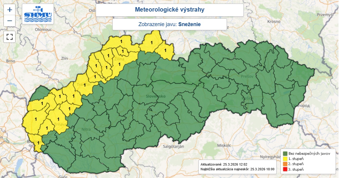 Výstraha prvého stupňa pred snežením je vydaná pre 18 okresov Slovenska.