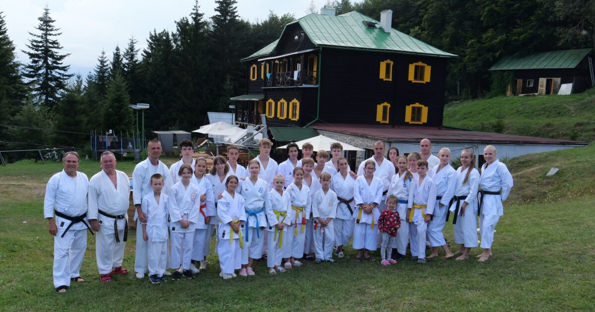 3_klub karate seiwa na sustredeni.jpg