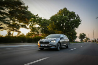 4. generace 07_skoda_fabia_ml_graphite_grey_918733f4 1440x960 1.jpg