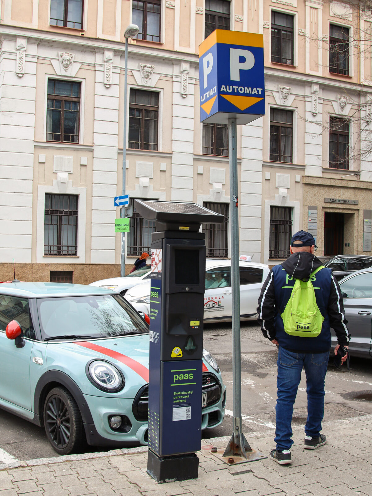 BRATISLAVA: Parkovací asistent PAAS