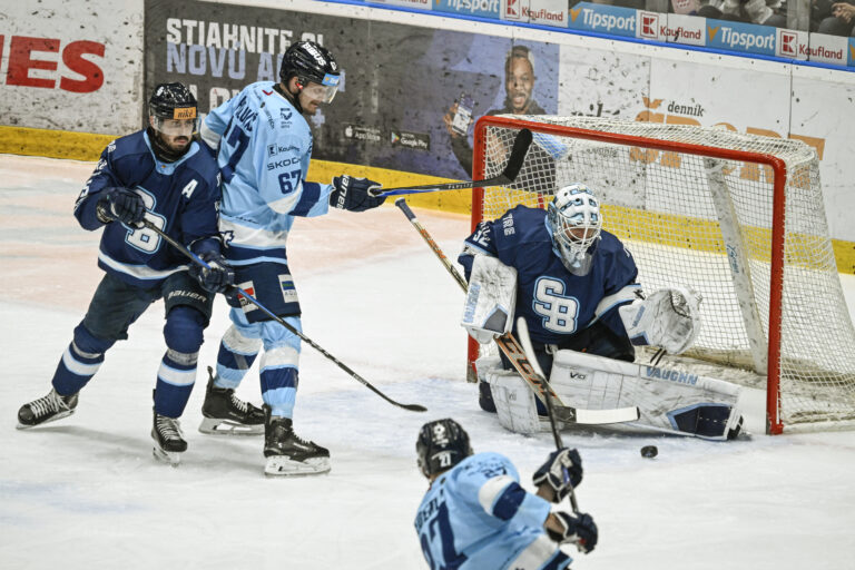 HOKEJ (finále 6. zápas): HC Slovan Bratislava - HK Nitra