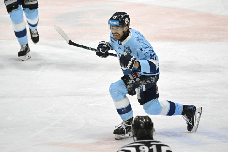 HOKEJ (finále 6. zápas): HC Slovan Bratislava - HK Nitra