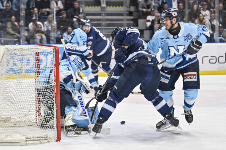 HOKEJ (finále 6. zápas): HC Slovan Bratislava - HK Nitra