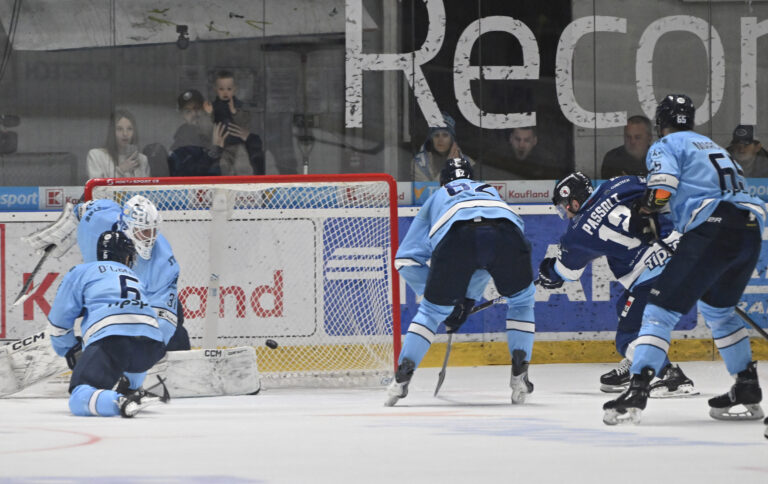 HOKEJ (finále 7. zápas): HK Nitra - HC Slovan Bratislava (Tipsport liga 2025/2026)