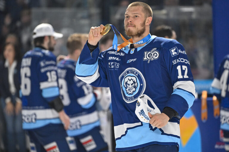 HOKEJ (finále 7. zápas): HK Nitra - HC Slovan Bratislava (Tipsport liga 2025/2026)