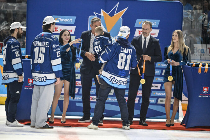 HOKEJ (finále 7. zápas): HK Nitra - HC Slovan Bratislava (Tipsport liga 2025/2026)