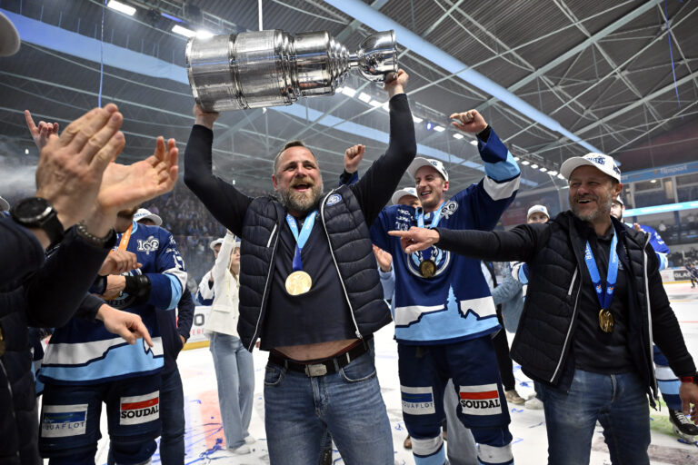 HOKEJ (finále 7. zápas): HK Nitra - HC Slovan Bratislava (Tipsport liga 2025/2026)