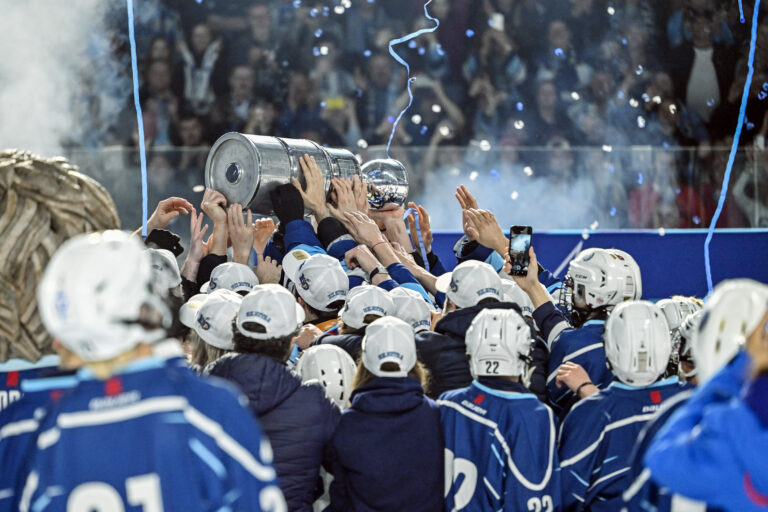 HOKEJ (finále 7. zápas): HK Nitra - HC Slovan Bratislava (Tipsport liga 2025/2026)