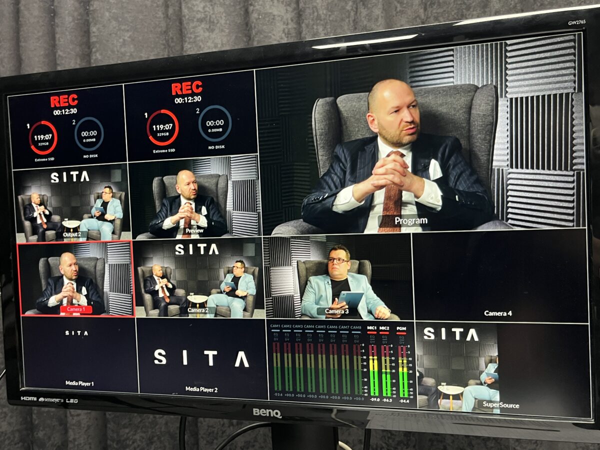 Analytik Stanislav Pánis počas rozhovoru pre agentúru SITA v podcaste Má to Filipa.