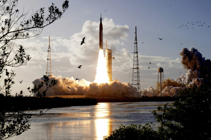 APTOPIX NASA Artemis Moonshot