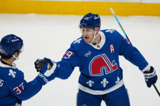 HOKEJ NHL: Colorado - Vancouver