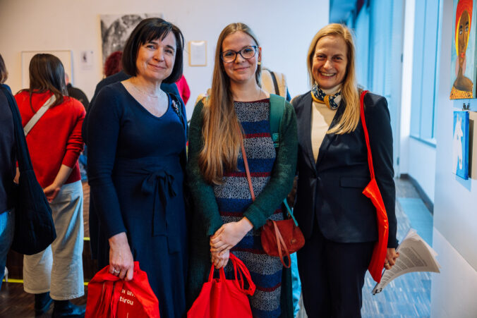 Výnimočná medzinárodná výstava „UMENIE NA SPEKTRE / KUNST IM SPEKTRUM“ v Bratislave