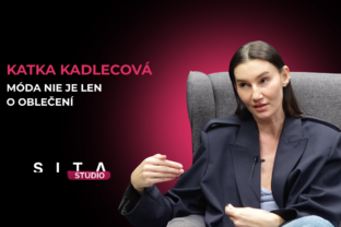 Katka kadlecová v rozhovore s Matejom Martinčekom počas nahrávania novej rpizódy video podcastu v Štúdiu SITA.