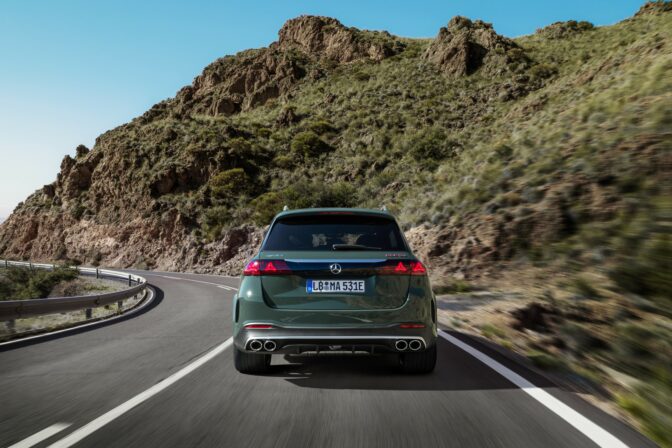 Elektrifizierte Performance trifft auf Effizienz: Die neuen Mercedes AMG GLE 53 4MATIC+ und GLE 53 HYBRID 4MATIC+ ModelleElectrified performance meets efficiency: The new Mercedes AMG GLE 53 4MATIC+ and GLE 53 HYBRID 4MATIC+ models