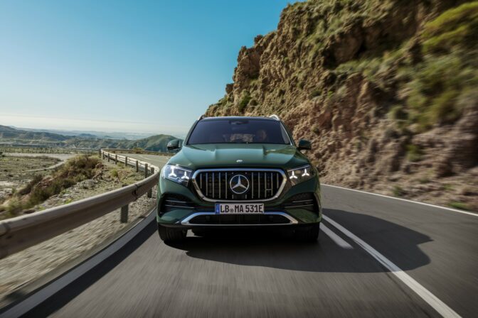 Elektrifizierte Performance trifft auf Effizienz: Die neuen Mercedes AMG GLE 53 4MATIC+ und GLE 53 HYBRID 4MATIC+ ModelleElectrified performance meets efficiency: The new Mercedes AMG GLE 53 4MATIC+ and GLE 53 HYBRID 4MATIC+ models