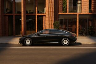 Der neue EQS: Weiter denken, weiter fahrenThe new Mercedes Benz EQS: Smarter than ever. Further than ever.