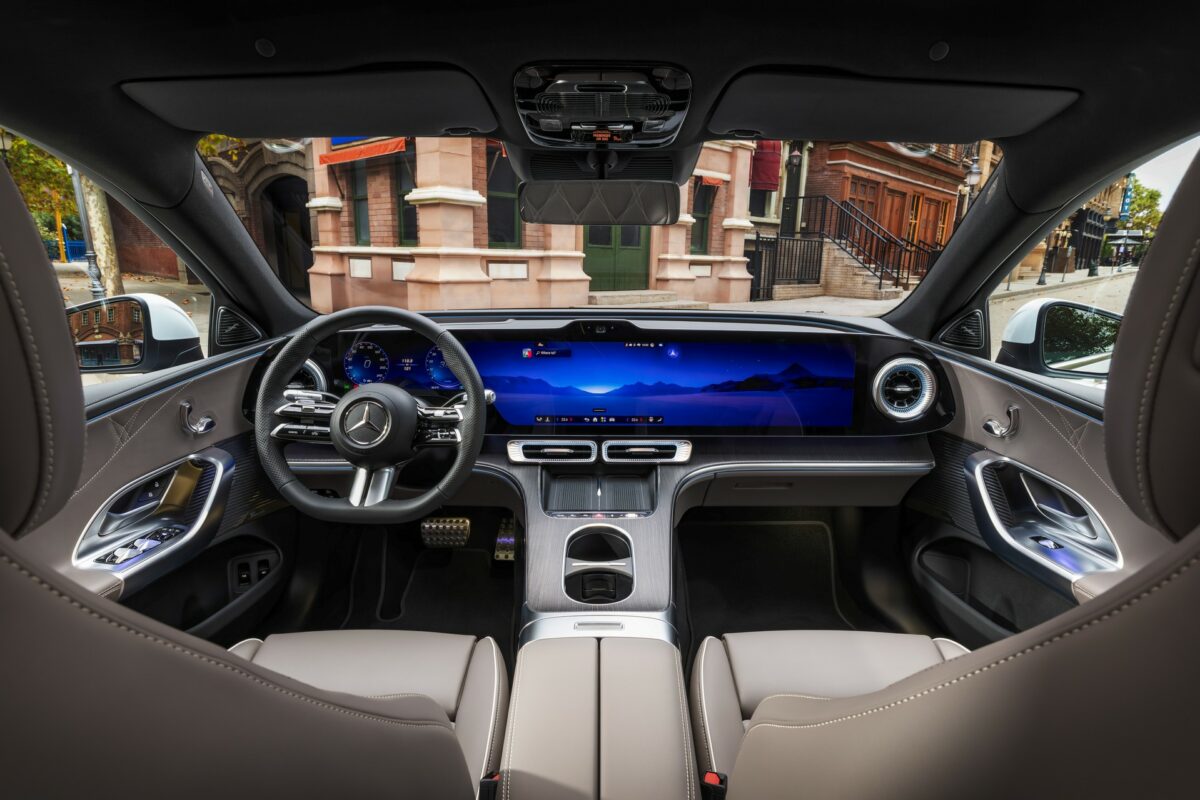 Die neue elektrische C Klasse definiert das Segment neuThe all new electric C Class: Redefining the segment