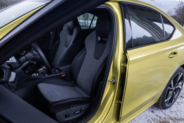 Sedadlá Škoda Octavia Sportline