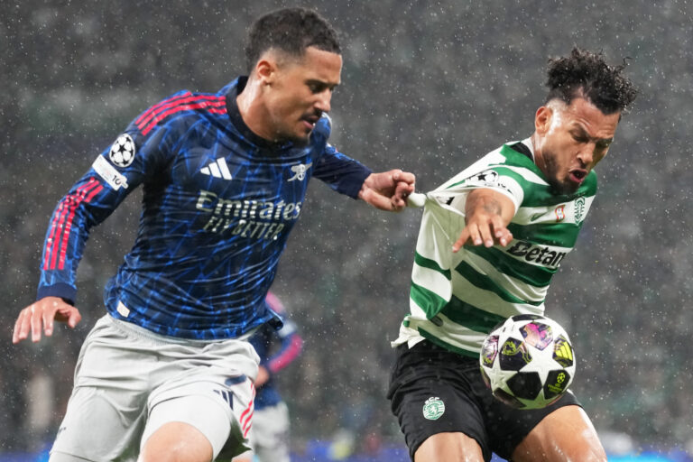 Fotografie - Futbal: Sporting Lisabon - Arsenal (Liga majstrov - štvrťfinále 1. zápas).