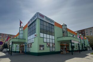 Predajnatempo supermarket na ulici janka krala v novych zamkoch.jpeg