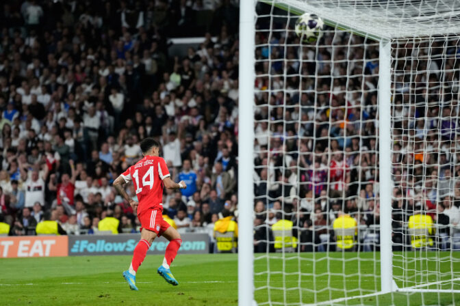 Fotografie - Futbal: Real Madrid - Bayern Mníchov (Liga majstrov - štvrťfinále 1. zápas).