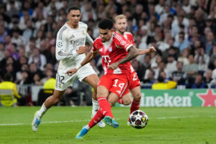 Fotografie - Futbal: Real Madrid - Bayern Mníchov (Liga majstrov - štvrťfinále 1. zápas).