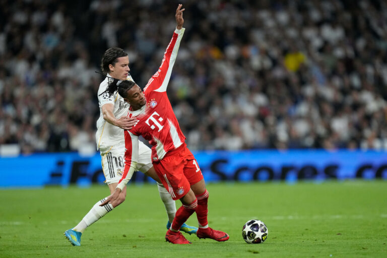 Fotografie - Futbal: Real Madrid - Bayern Mníchov (Liga majstrov - štvrťfinále 1. zápas).