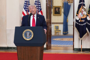 Trump,
