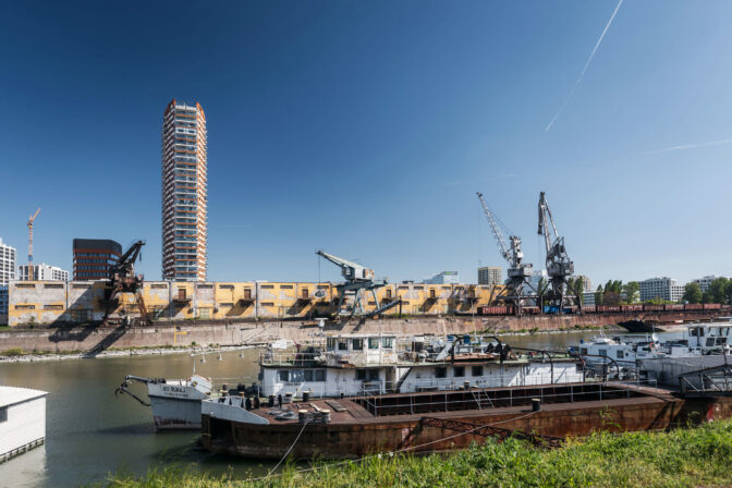 MIB: Komentovaná prehliadka Zimného prístavu