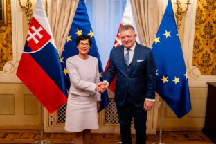VLÁDA: Prijatie eurokomisárky pre rozšírenie