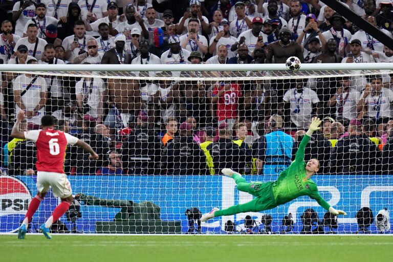 Fotografie z finále (Liga majstrov 2025/2026): Paríž St. Germain - Arsenal