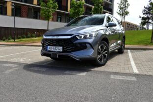 Byd sealion 5 dm i_03.jpg
