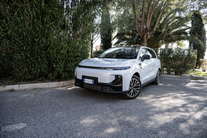 Leapmotor B10 Hybrid EV