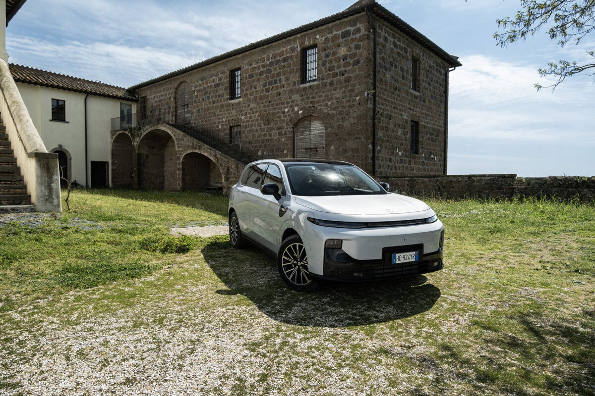 Leapmotor B10 Hybrid EV