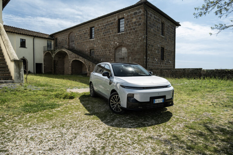 Leapmotor B10 Hybrid EV