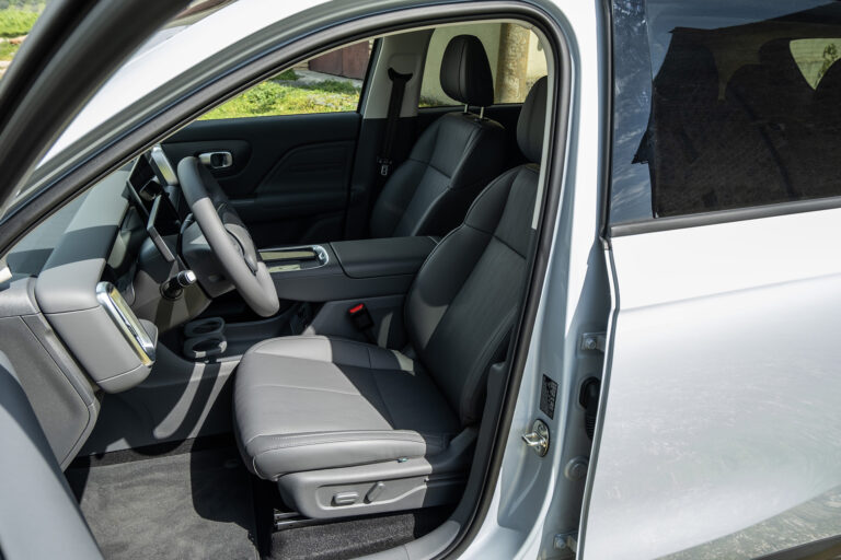 Leapmotor B10 Hybrid EV