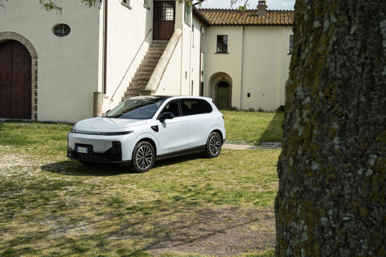 Leapmotor B10 Hybrid EV