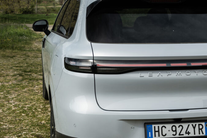 Leapmotor B10 Hybrid EV