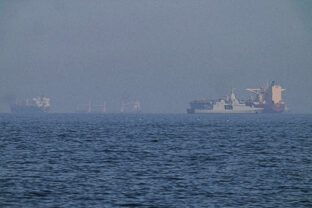 Emirates Iran War Strait of Hormuz