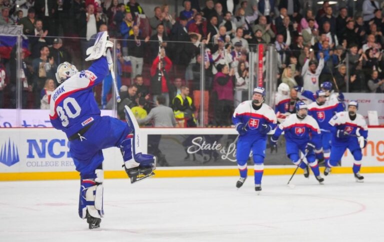 Hokej - Slovensko - Lotyšsko - semifinále MS v hokeji 2026