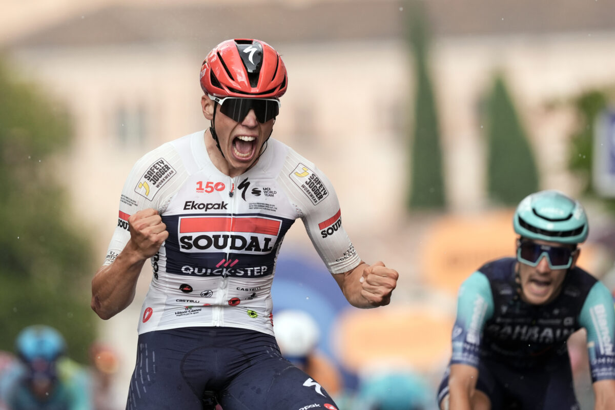 Tri roky po Saganovi. Luk&aacute;&scaron; Kubi&scaron; sa dostal do top desiatky na pretekoch Grand Tour - VIDEO, FOTO - SITA.sk