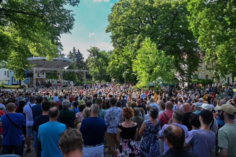Maj, ktorý vás vytiahne von. Festivaly, majálesy aj veľkolepé otvorenie kúpeľnej sezóny v Piešťanoch