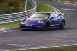 Porshe taycan turbo gt rekord_03.jpg