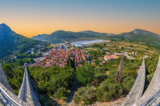 Ston