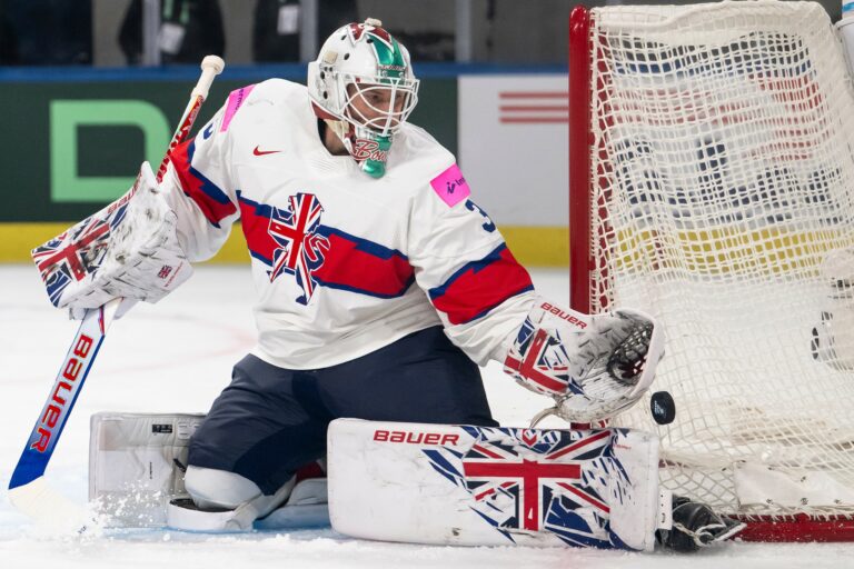 Fotografie zo zápasu Nemecko - Veľká Británia na MS v hokeji 2026.