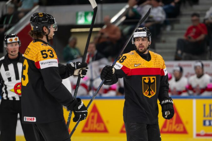 Fotografie zo zápasu Nemecko - Veľká Británia na MS v hokeji 2026.