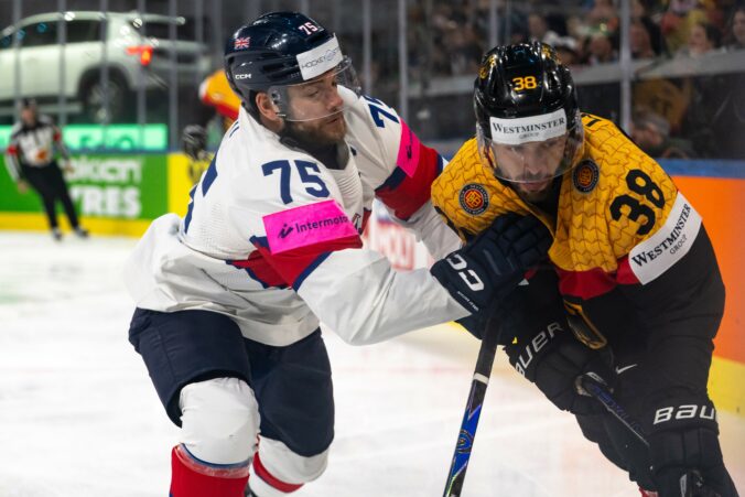 Fotografie zo zápasu Nemecko - Veľká Británia na MS v hokeji 2026.