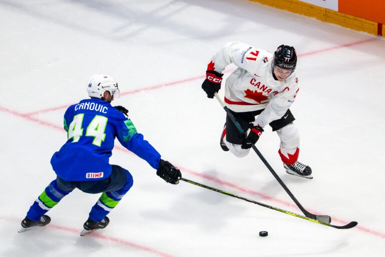 Fotografie zo zápasu Kanada - Slovinsko na MS v hokeji 2026.