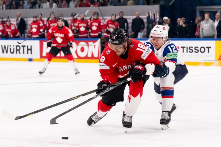 Fotografie zo zápasu Kanada - Nórsko na MS v hokeji 2026.